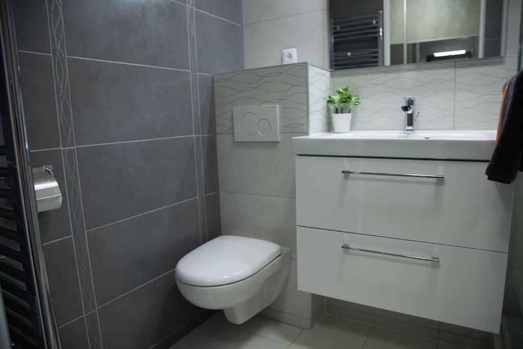 Stylish Studio In Only 50 Meters From Beach ! Nice Buitenkant foto